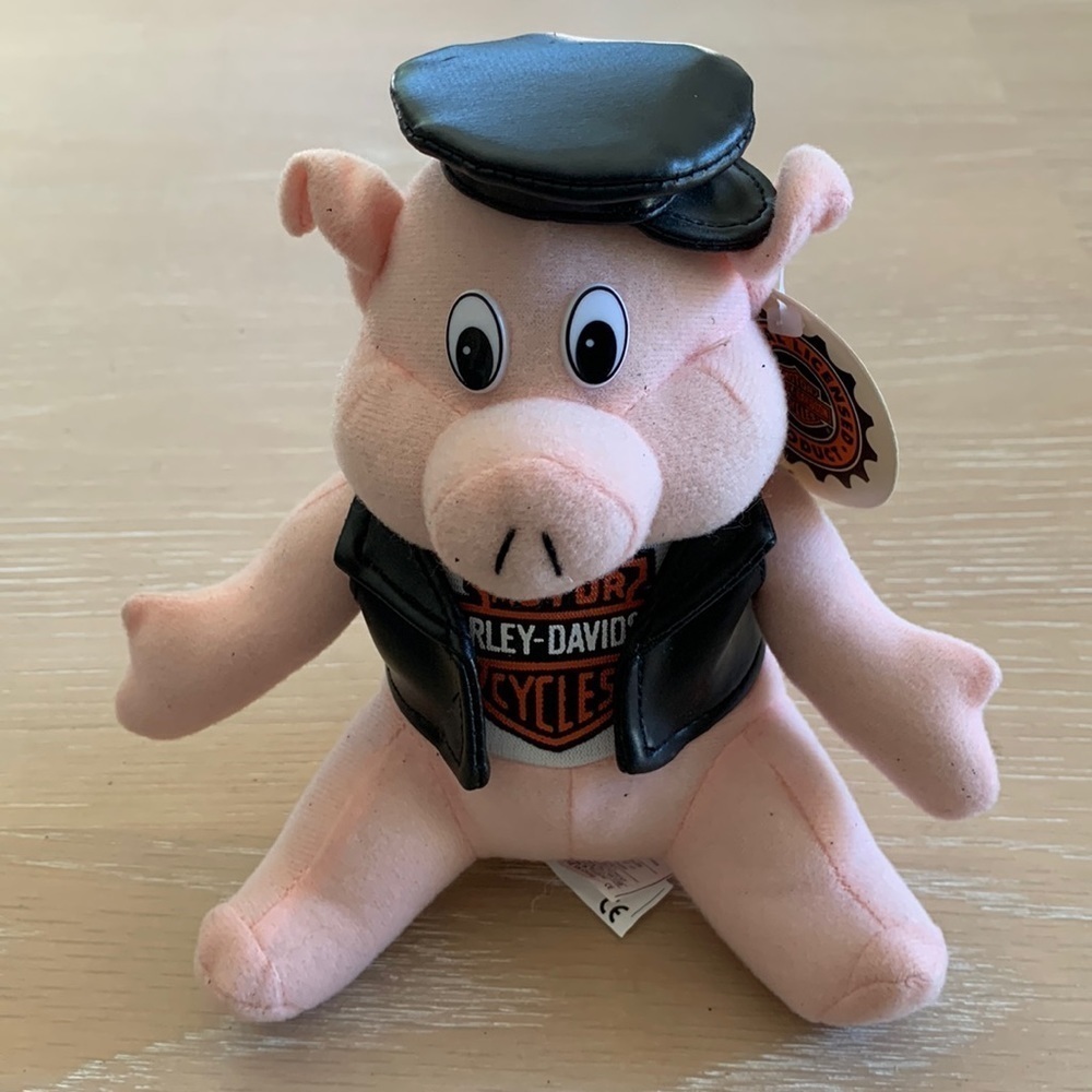 Harley-Davidson plush Pig, still has tag, very good condition, vest and hat!